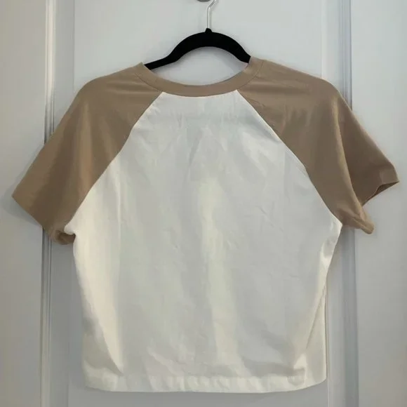 H&M Basic Tee - Picture 2 of 5